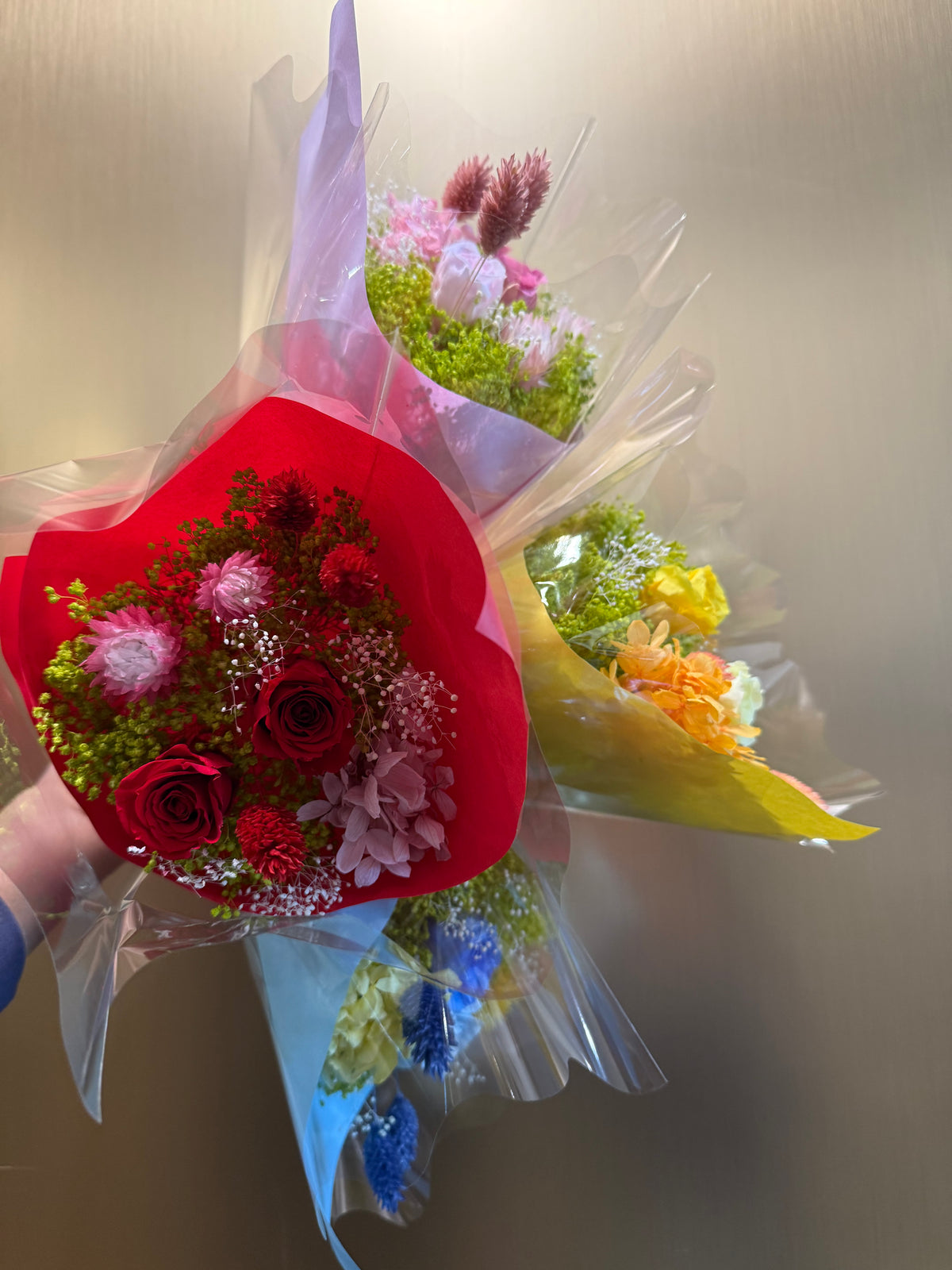 Happy Bouquets (preserved)