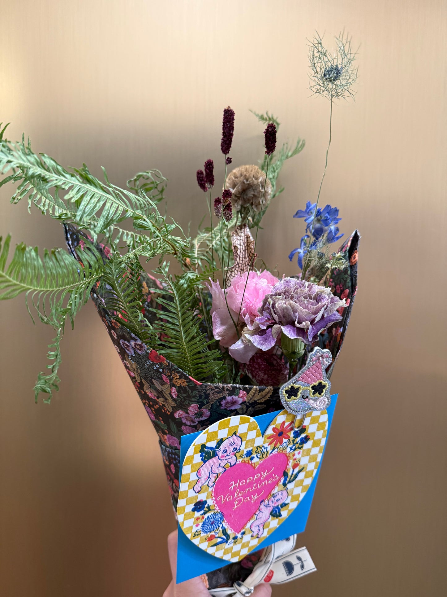 Preserved flower bouquet