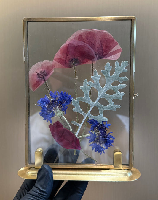 Preserved floral frame