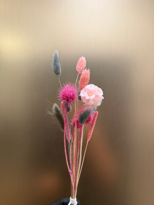 Small bouquet in pink and grey